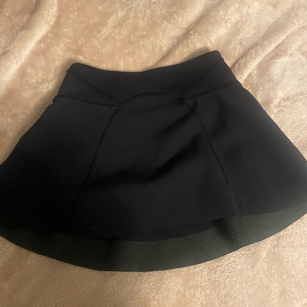 Ivviva by lululemon black skirt